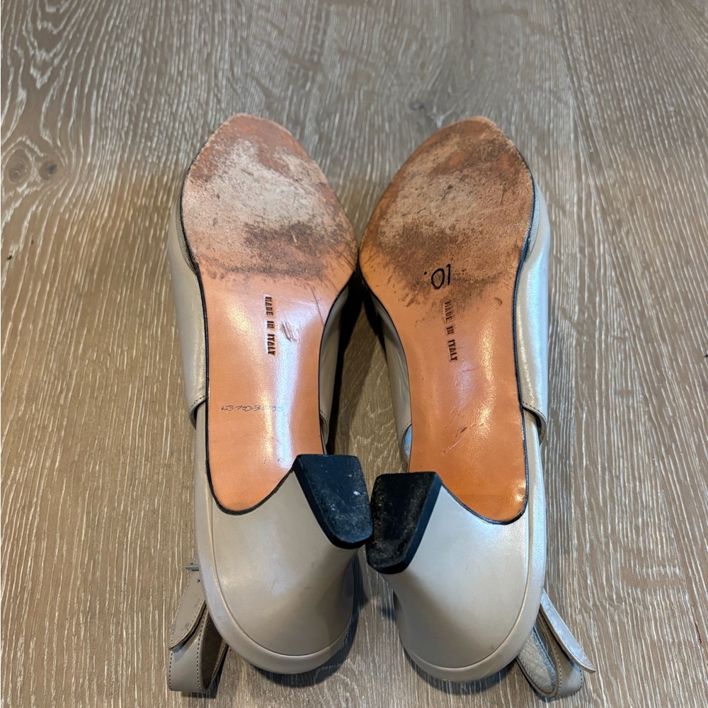 Salvatore Ferragamo Taupe Leather Slingback Mules with Silver Cap Toe 038 - Picture 4 of 7